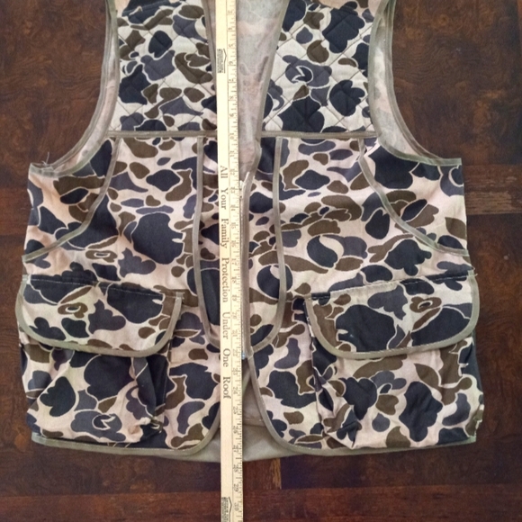 Game Winner Sportswear duck camo multi pocket vest size large - Picture 4 of 7